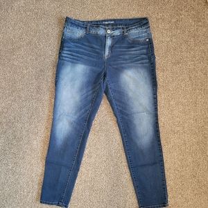 Sz 18 Maurices Jeggings